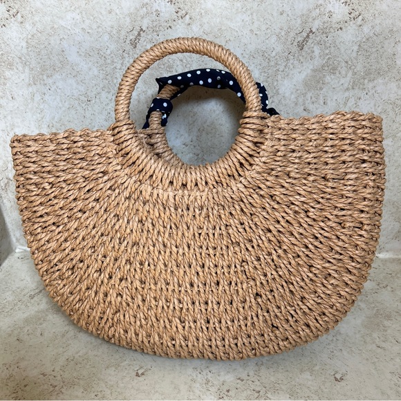 Straw Bag - Picture 3 of 4
